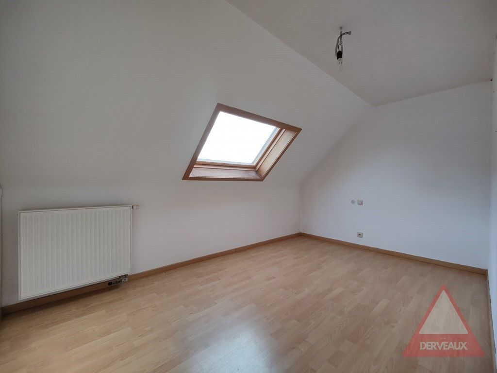 Beselare - Instapklaar lichtrijk dakappartement foto 6
