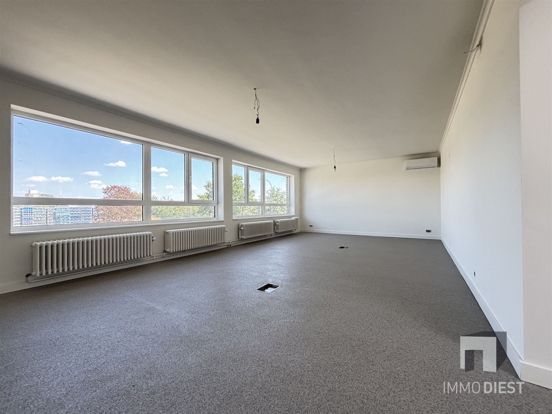 Gerenoveerd bedrijfsgebouw gelegen op het industrieterrein van Tessenderlo-Ham foto 15