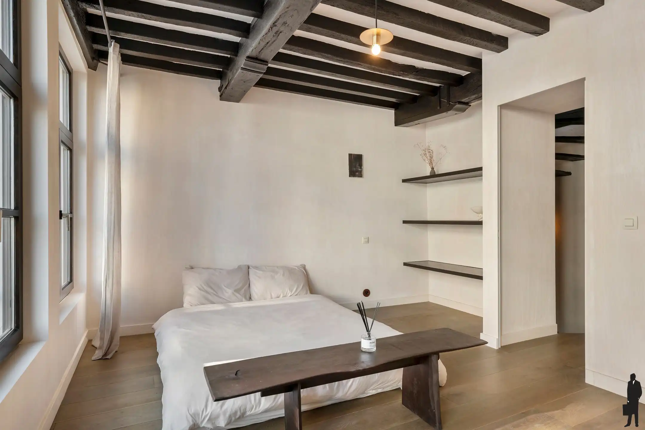 Neoclassicistische stadswoning uit de 19de eeuw met zicht op de Schelde en de Kathedraal foto 15