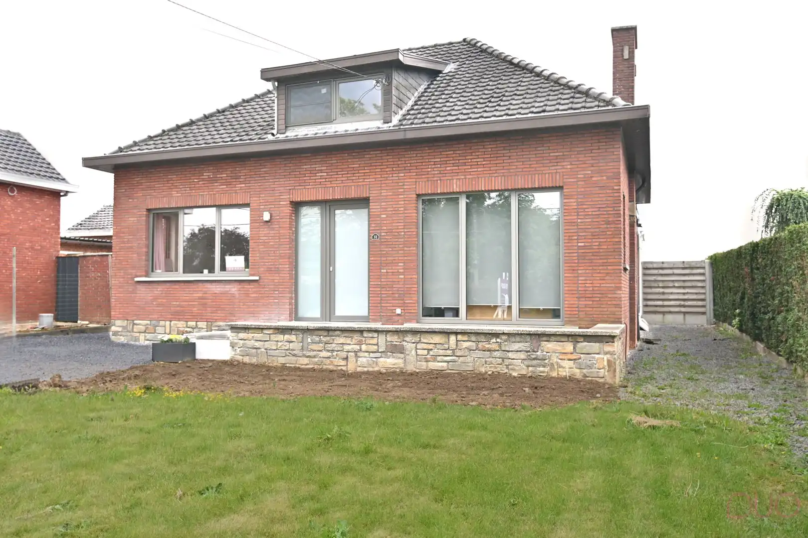 Knappe 2-slaapkamerwoning in de rand van Sint-Truiden - eenvoudig te verbouwen tot 3 slaapkamers foto 2