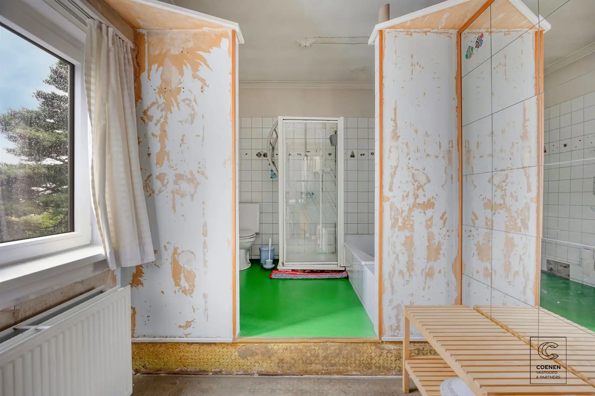 Te renoveren rijwoning van 187 m², twee slpk en ruime tuin! foto 13