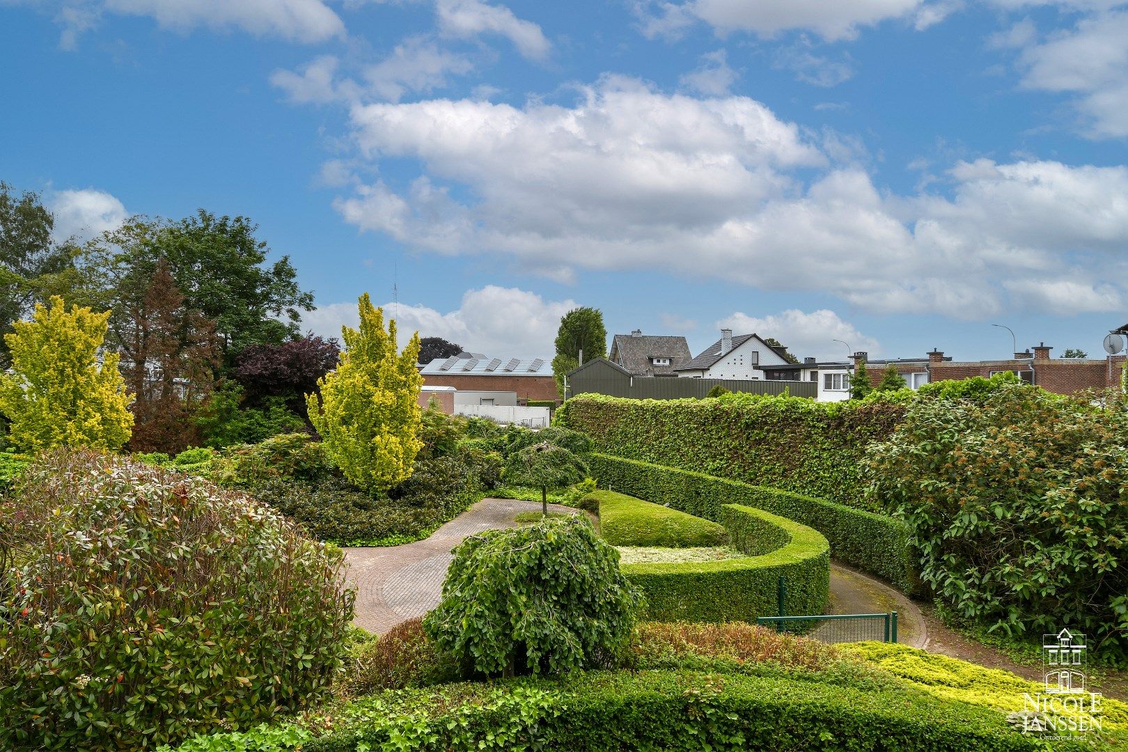 Ruim en luxueus appartement van 190m² met twee mooie terrassen en garage foto 15