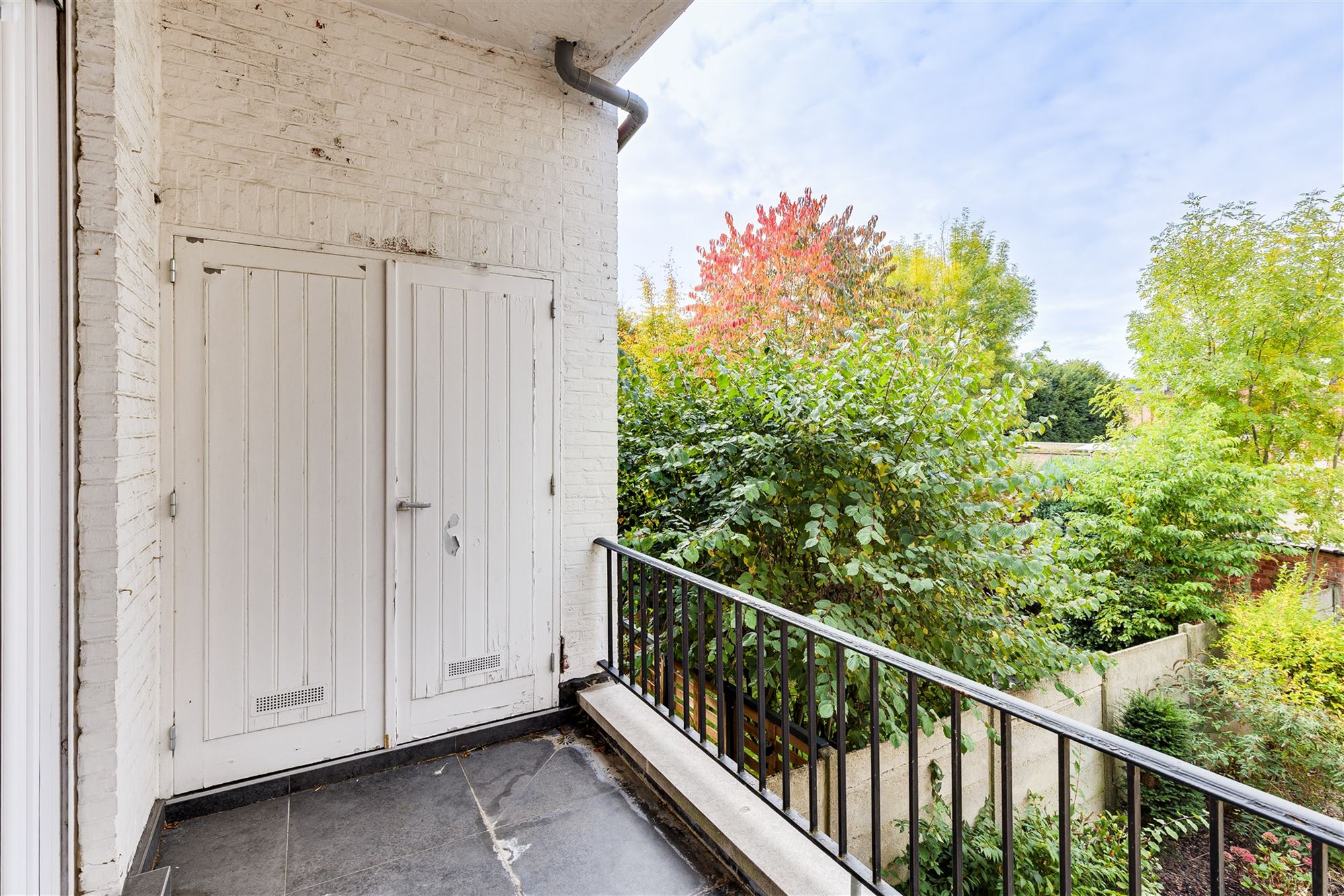 Gerenoveerd opbrengsteigendom met twee appartementen te koop foto 18