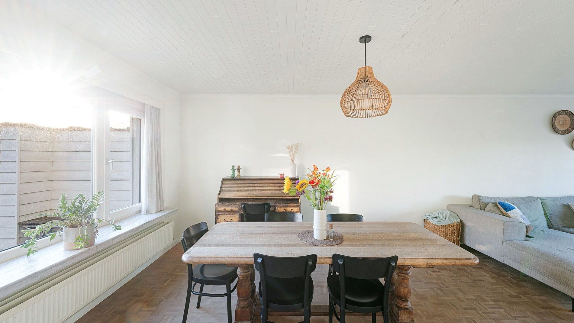 Grote woning met garage en tuin vlakbij Brugge foto 13