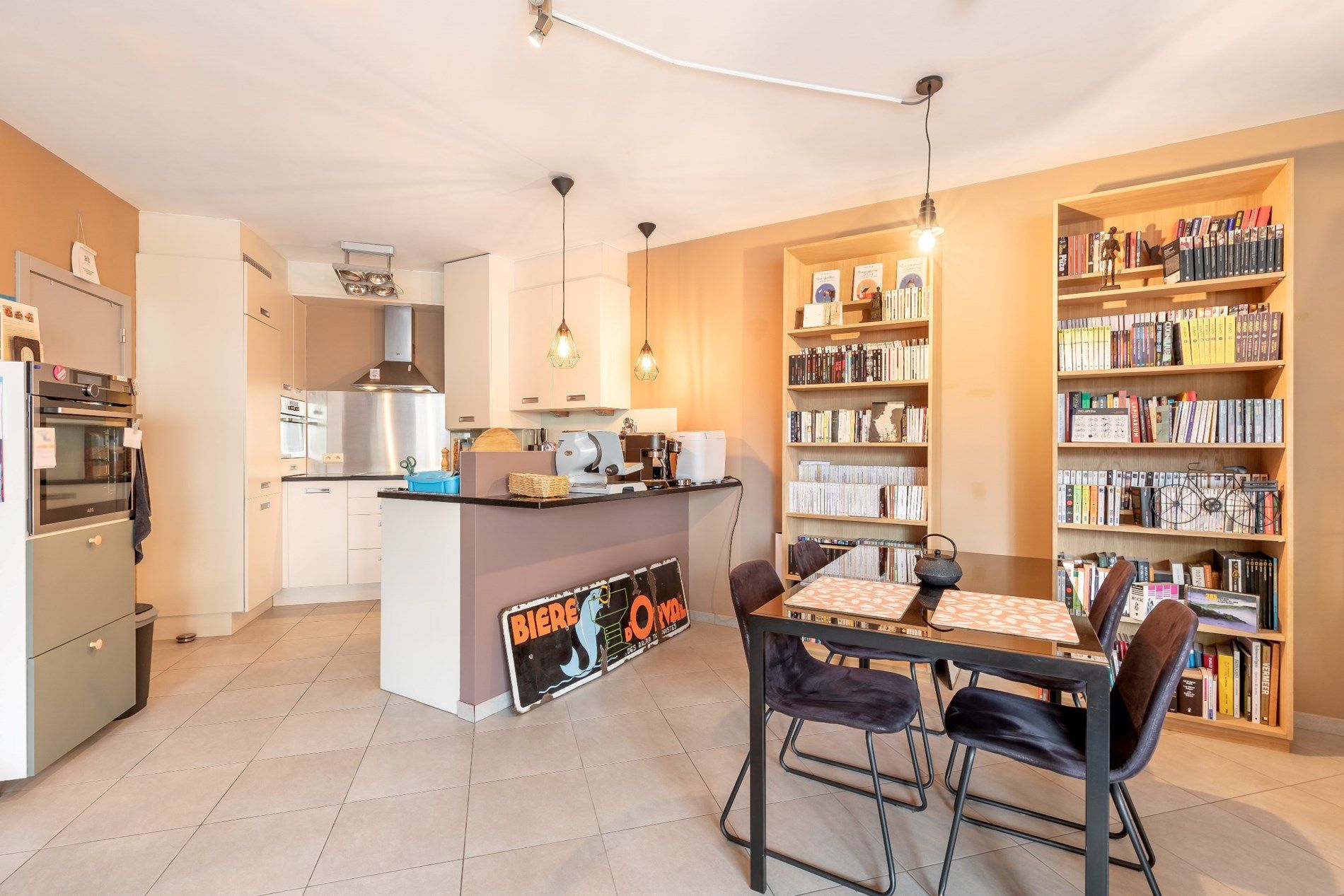 Leuk duplexappartement met terras! foto 6