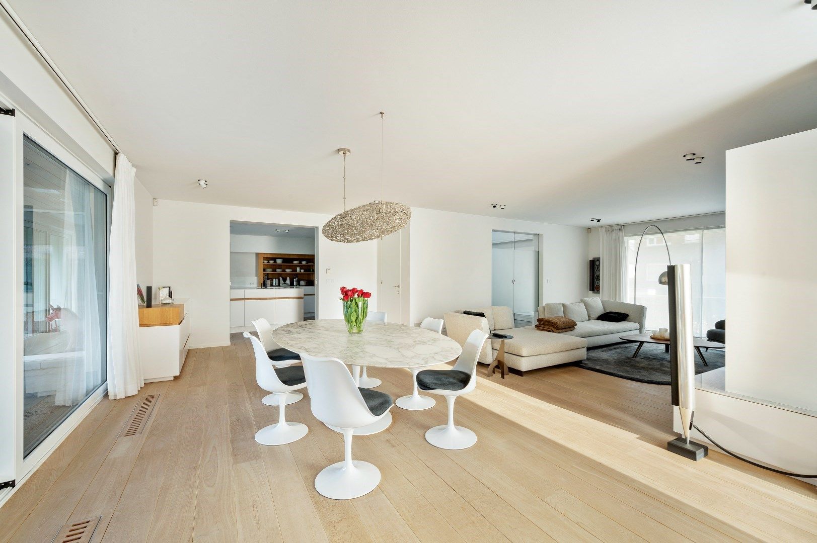 Hoogwaardige villa met bedrijfsgebouw op 3704 m². foto 7