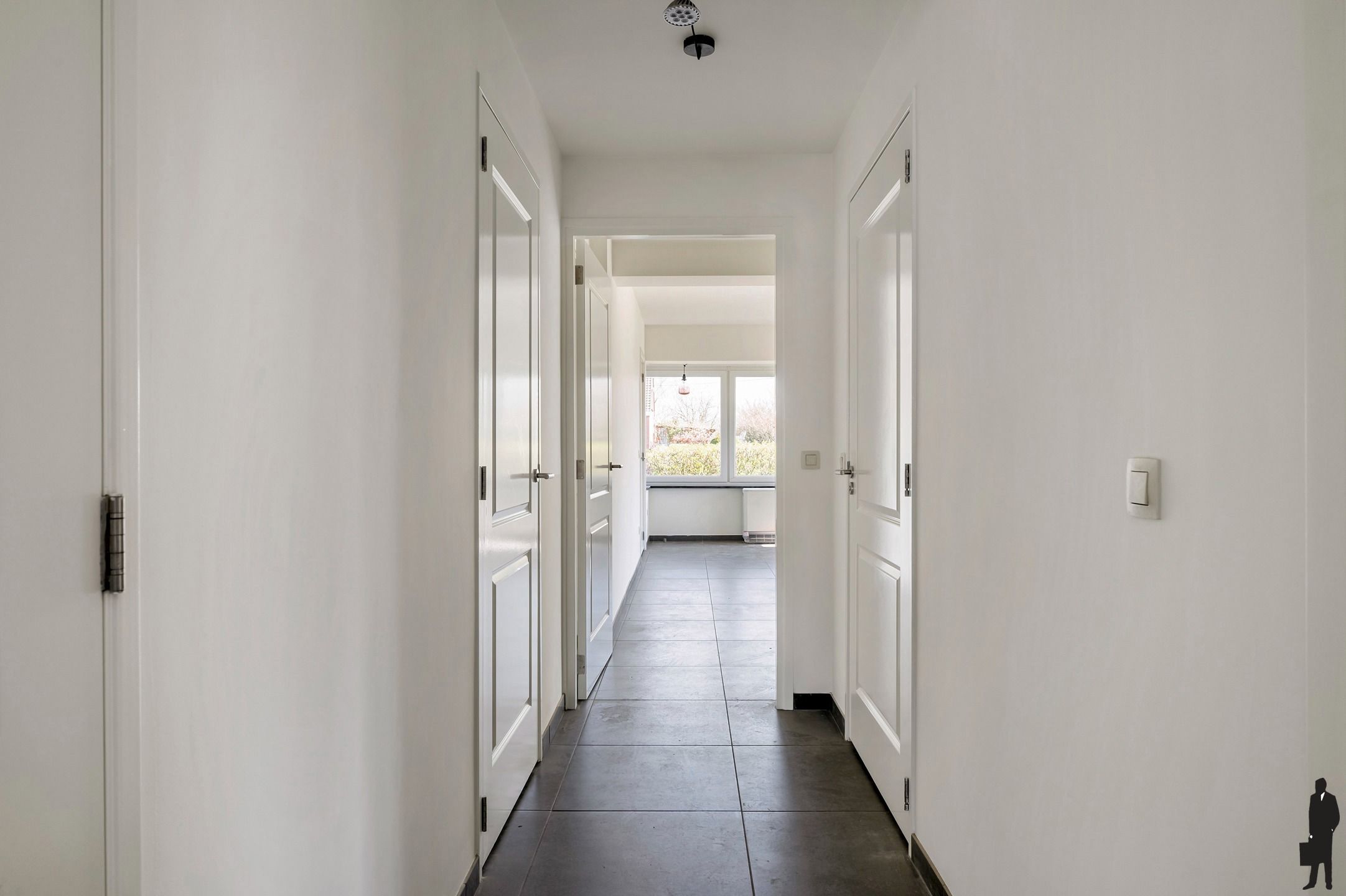 Instapklaar 2 slpk. appartement, gelegen op de Bredabaan te Wuustwezel foto 6
