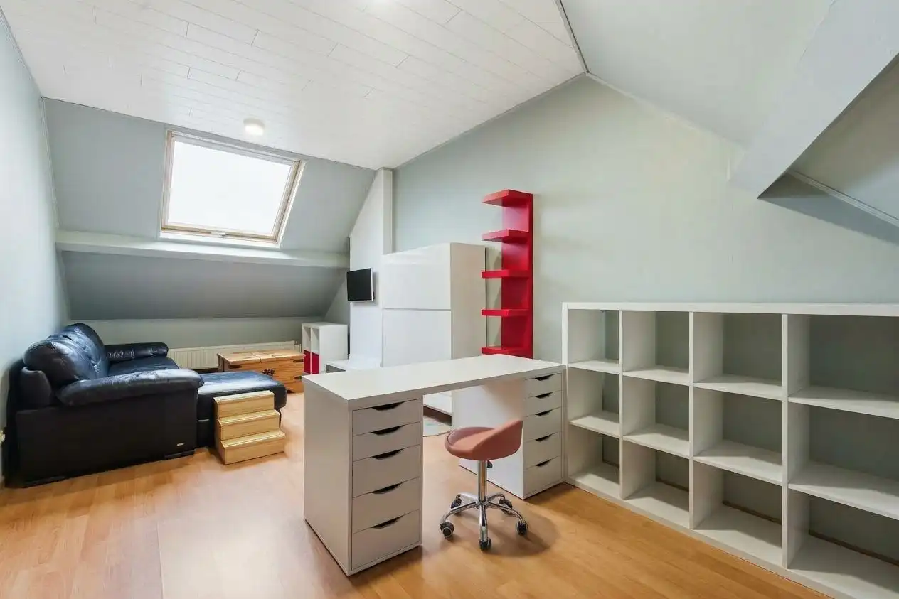 Appartementsgebouw met twee appartementen te koop in Mariakerke foto 17