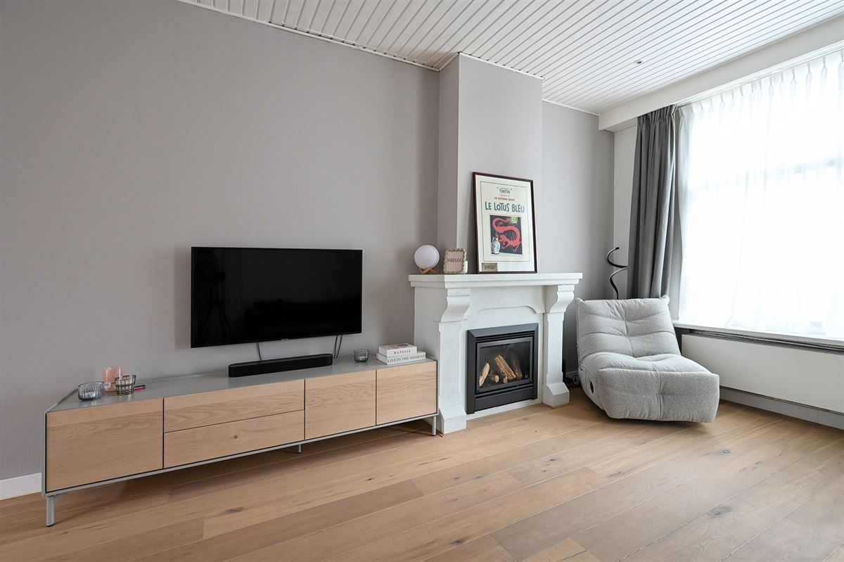Supergezellige gerenoveerde woning met zij-ingang foto 8