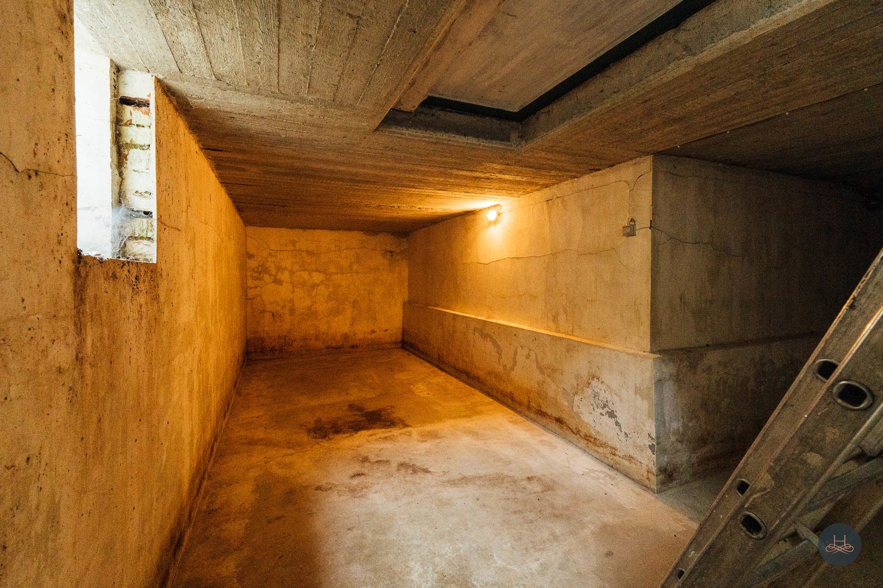 Zéér ruime gezinswoning met karakter en potentieel met tuin foto 28