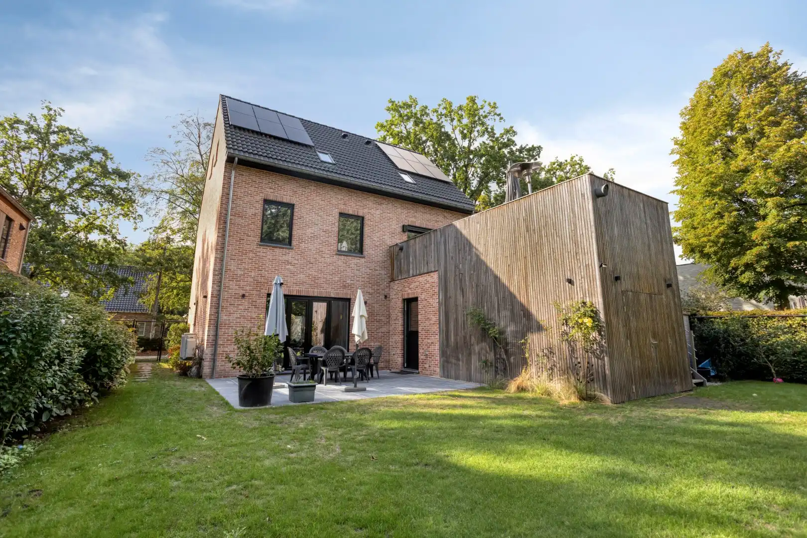 Veelzijdige recente woning aan de Brechtse Heide – ideaal voor wonen & werken foto 22