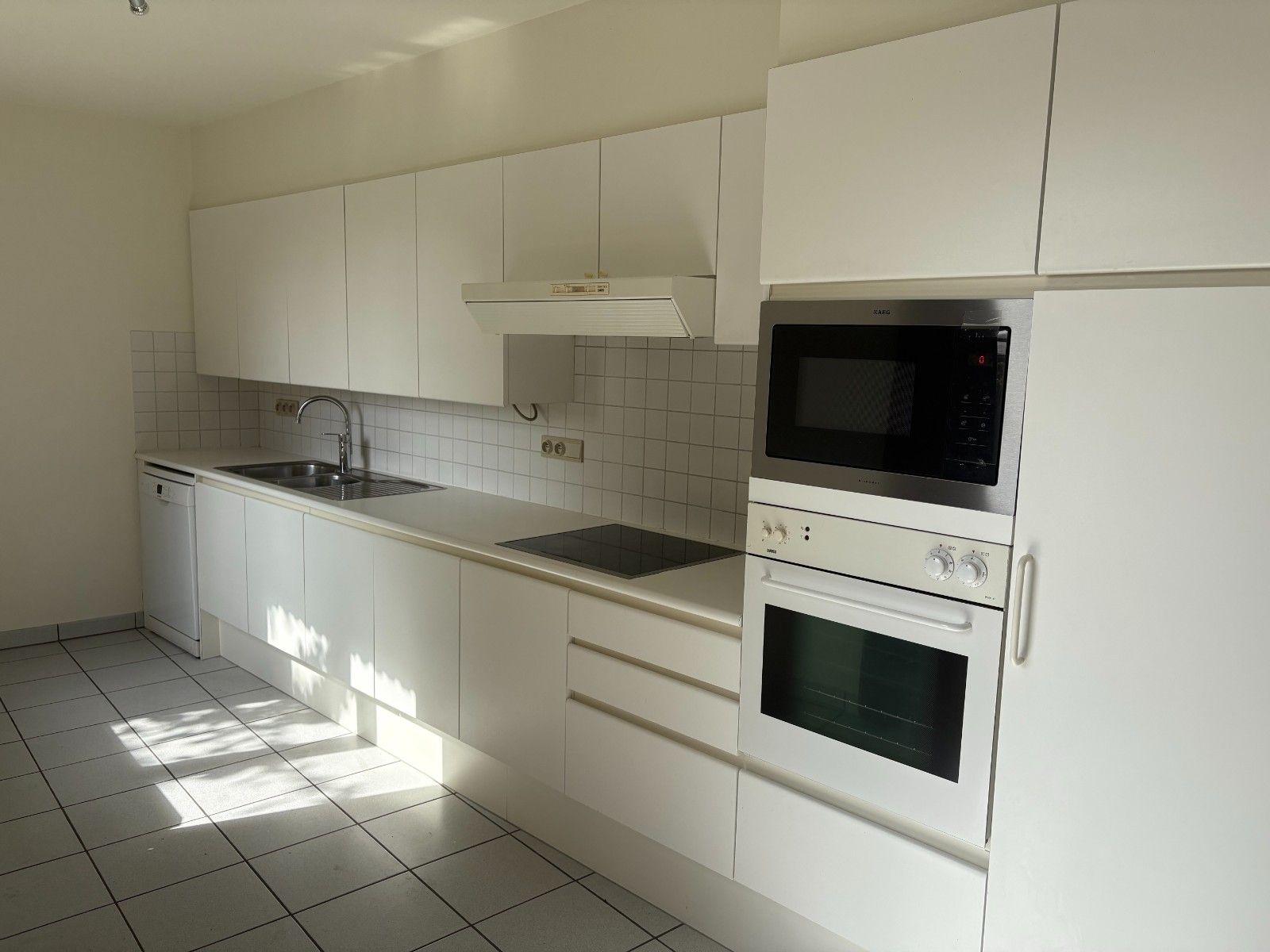 🌇 Stadse charme in Waregem – Appartement met ruimte en potentieel! foto 21