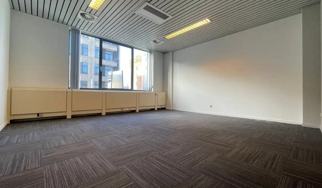 Kantoorruimte te huur in Commodity House foto 9