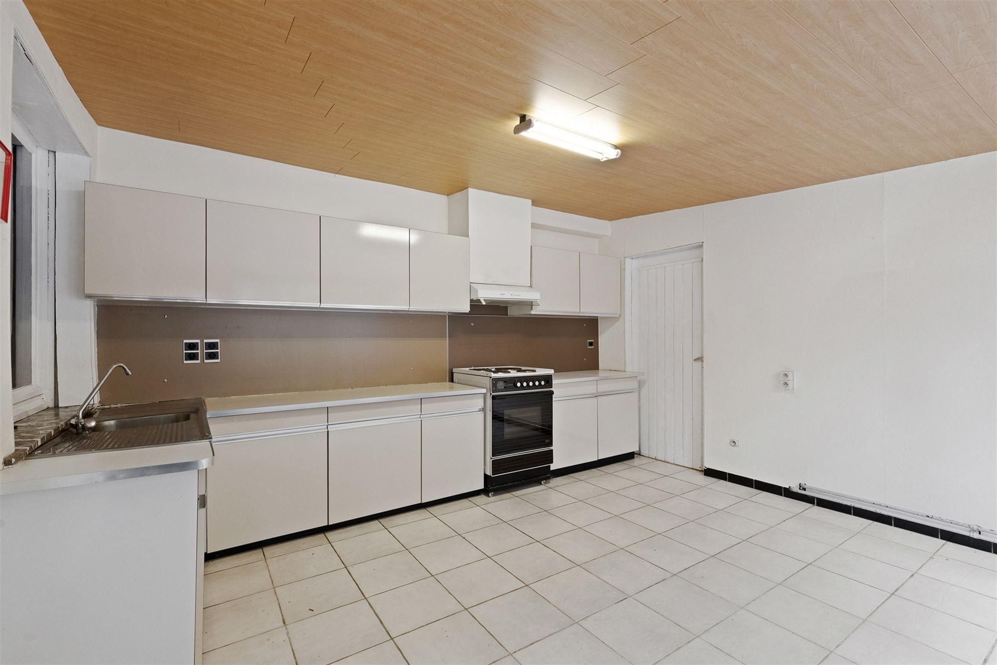 WONING MET VELE MOGELIJKHEDEN OP PERCEEL VAN 5A69CA TE BERINGEN foto 9