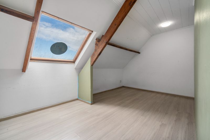 Woning met handelsruimte/bureel foto 15