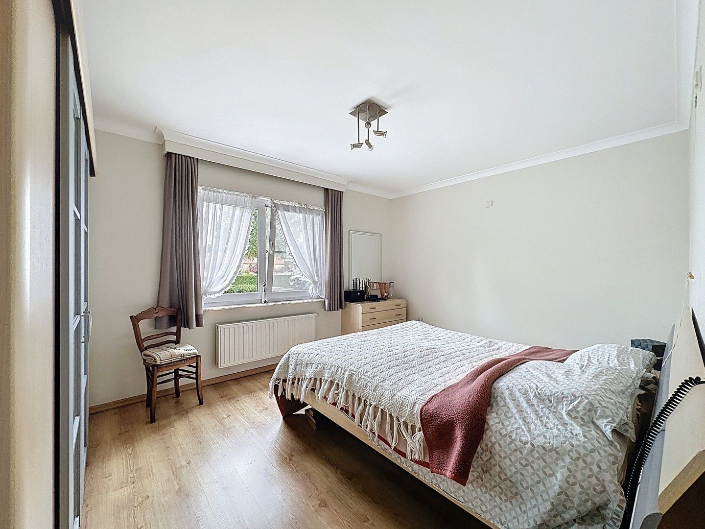 Verzorgde villa nabij de winkels van Oostduinkerke dorp. foto 10