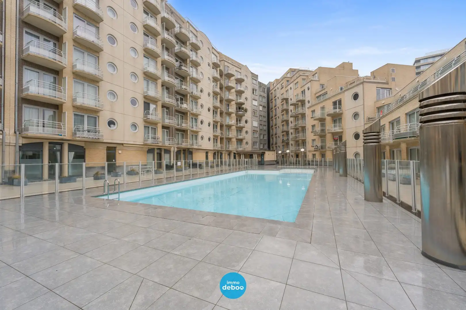 Prachtig gerenoveerde studio met zonneterras foto 13