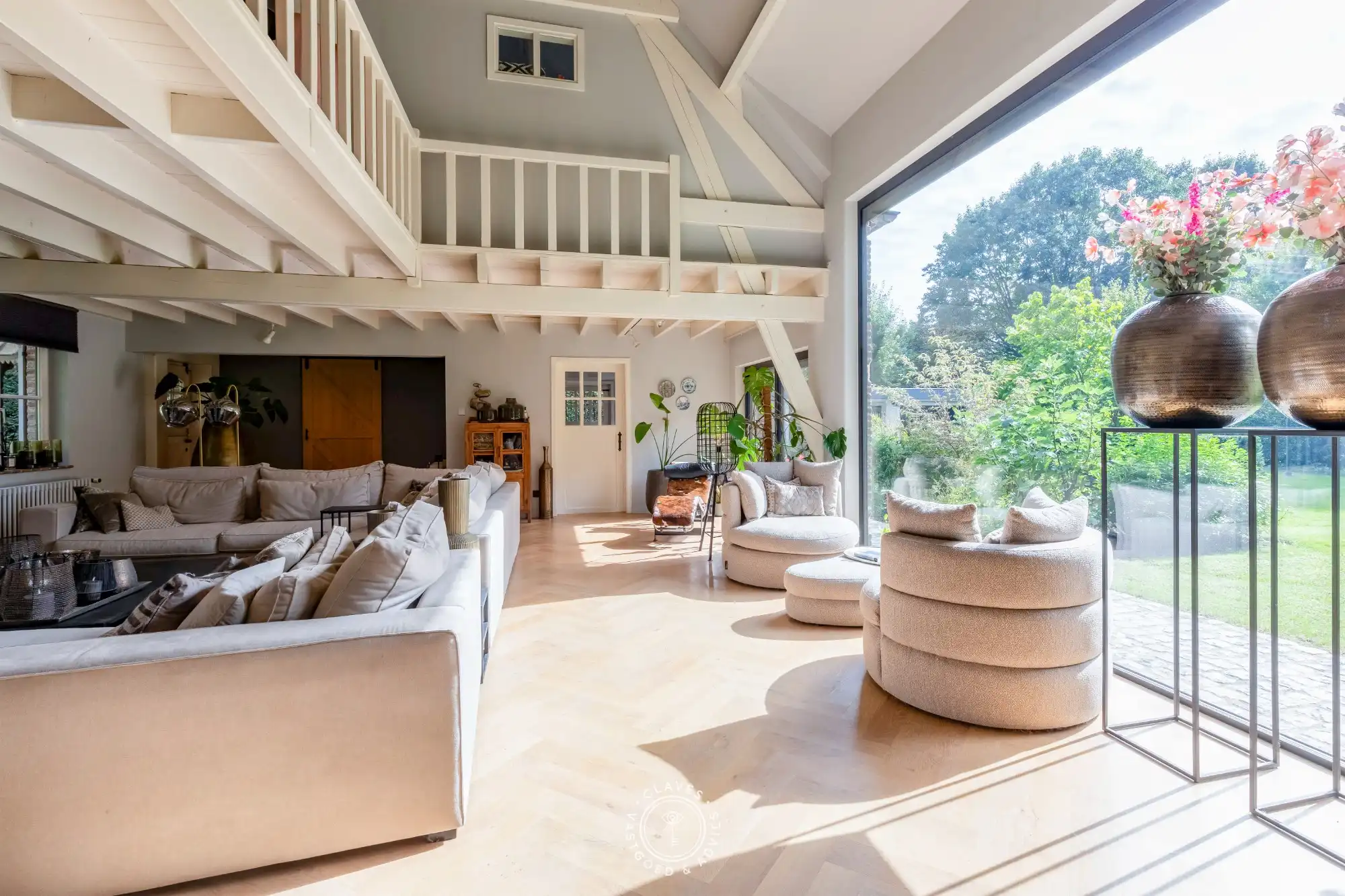 Villa met karakter, zwembad en een zee aan groen in Waasmunster foto 4