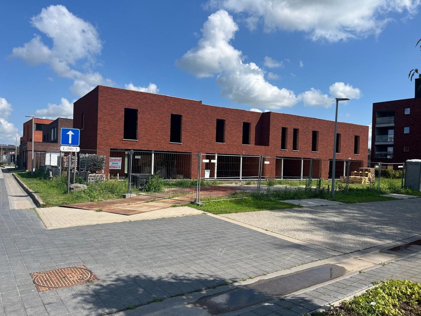 Huis te koop foto {{pictureIndex}}
