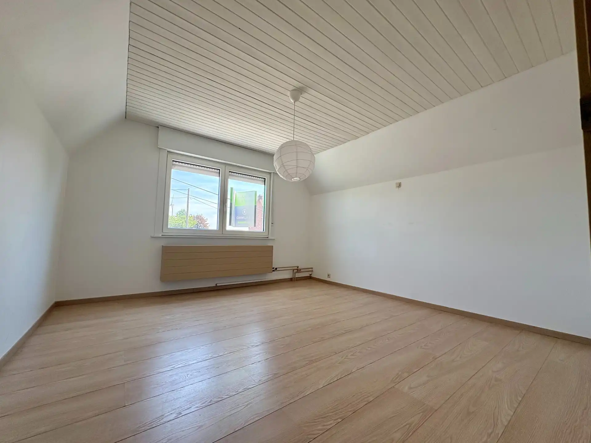 Ruime woning met 3 slaapkamers en autostaanplaats nabij het centrum van Avelgem! foto 12