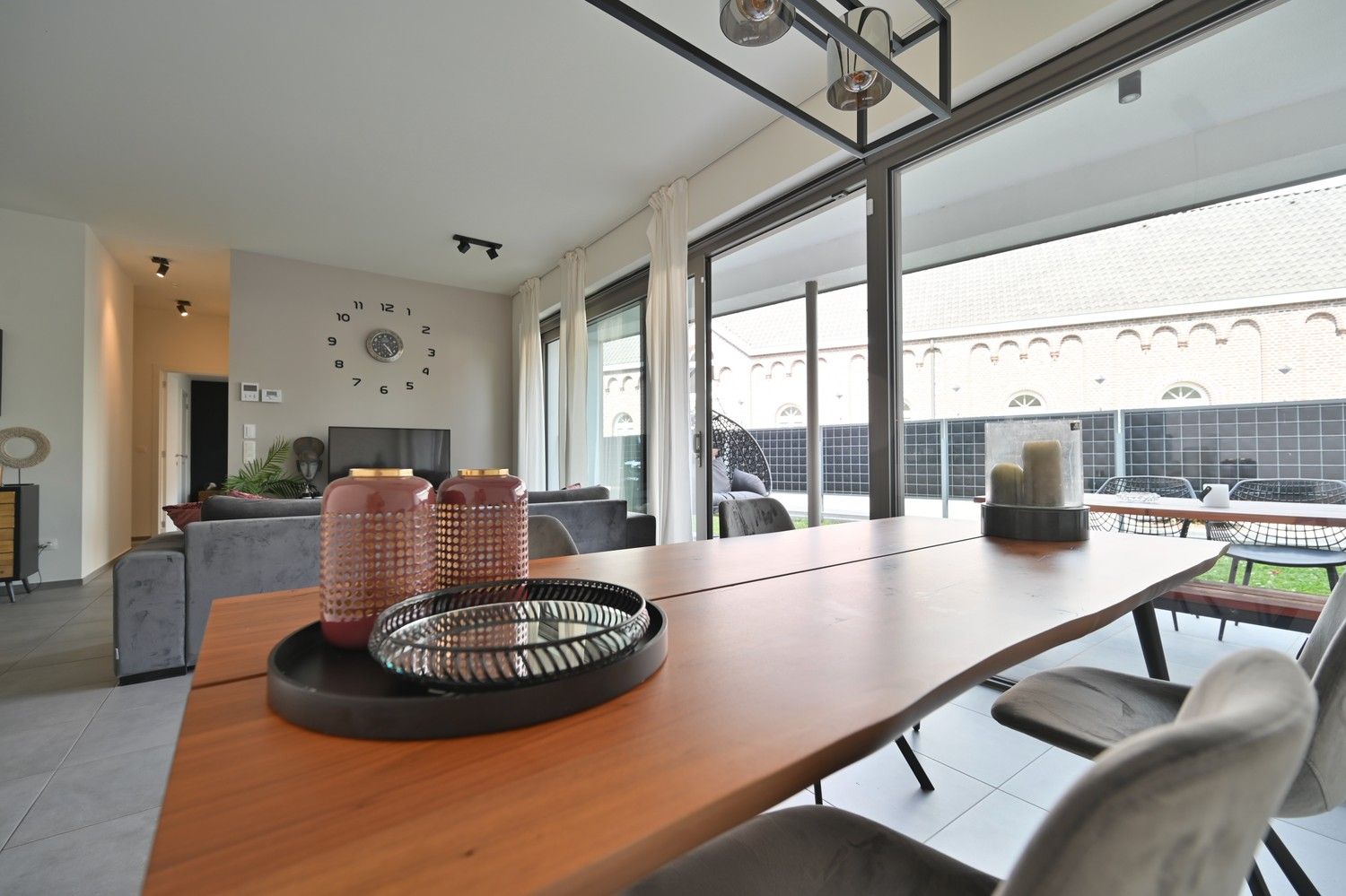 Gelijkvloers appartement met 2 slaapkamers en privétuin in het centrum van Lanaken. foto 10