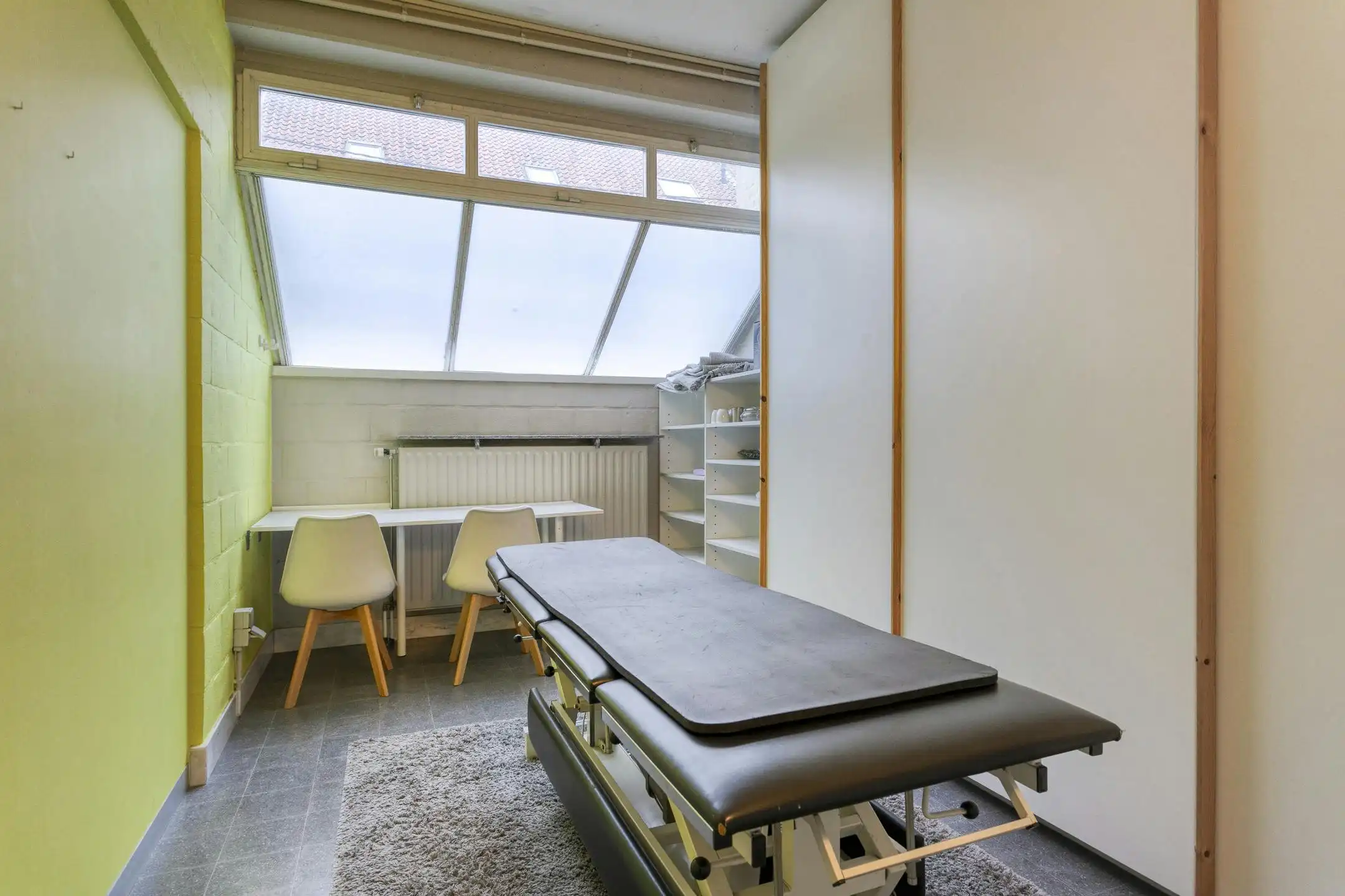 Sportcentrum met woning te koop in Roeselare foto 23