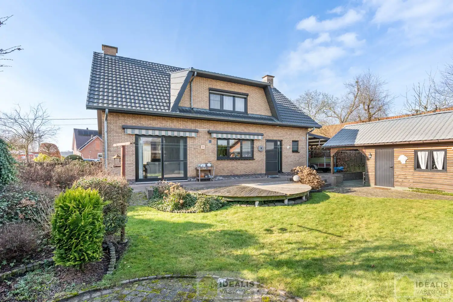 IDEALIS VASTGOED – PERFECT ONDERHOUDEN EN INSTAPKLARE GEZINSWONING MET 4 SLAAPKAMERS, 2 BADKAMERS EN EEN MOOIE WOONOPPERVLAKTE VAN +- 185M² OP EEN AANGENAAM EN RUSTIG GELEGEN PERCEEL VAN 6A 80CA OP GEGEERDE LOCATIE IN ACHEL! foto 32