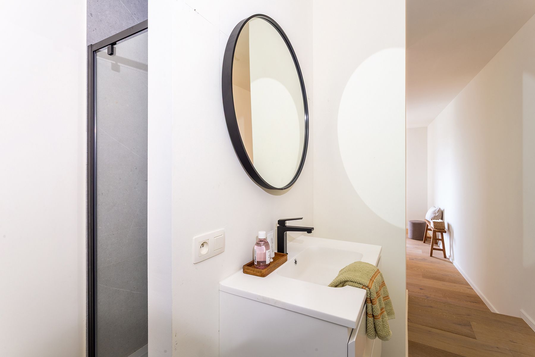 Luxueus gerenoveerde penthouse met riant zonneterras  foto 11