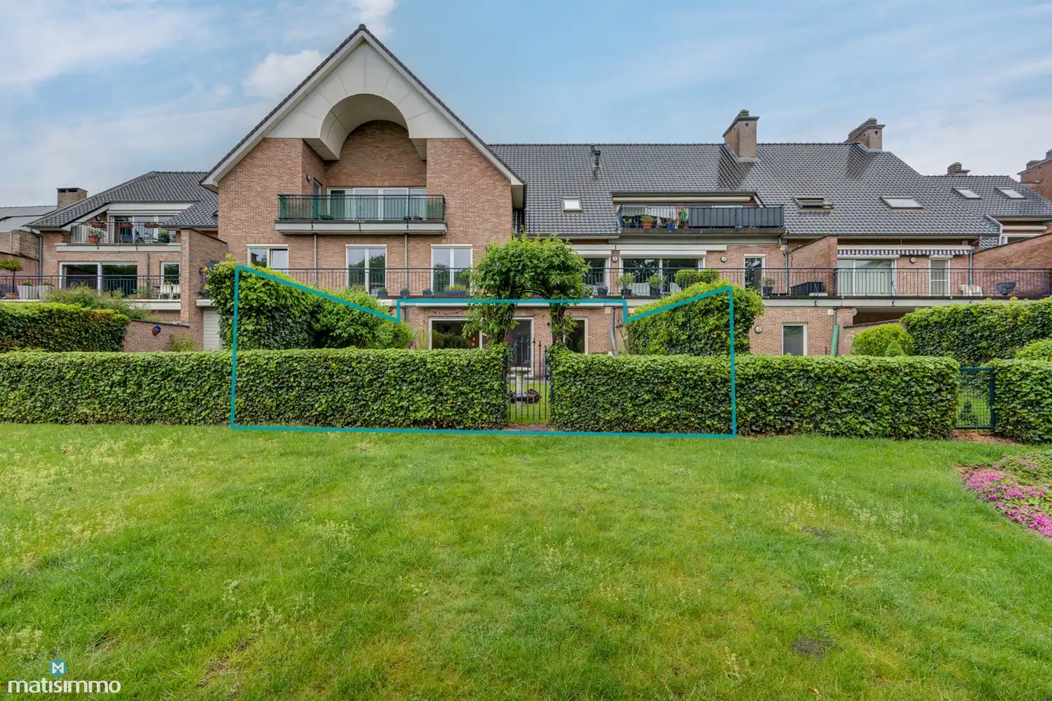 RUIM INSTAPKLAAR GELIJKVLOERS APPARTEMENT MET TWEE SLAAPKAMERS EN TUIN TE ZUTENDAAL foto 26