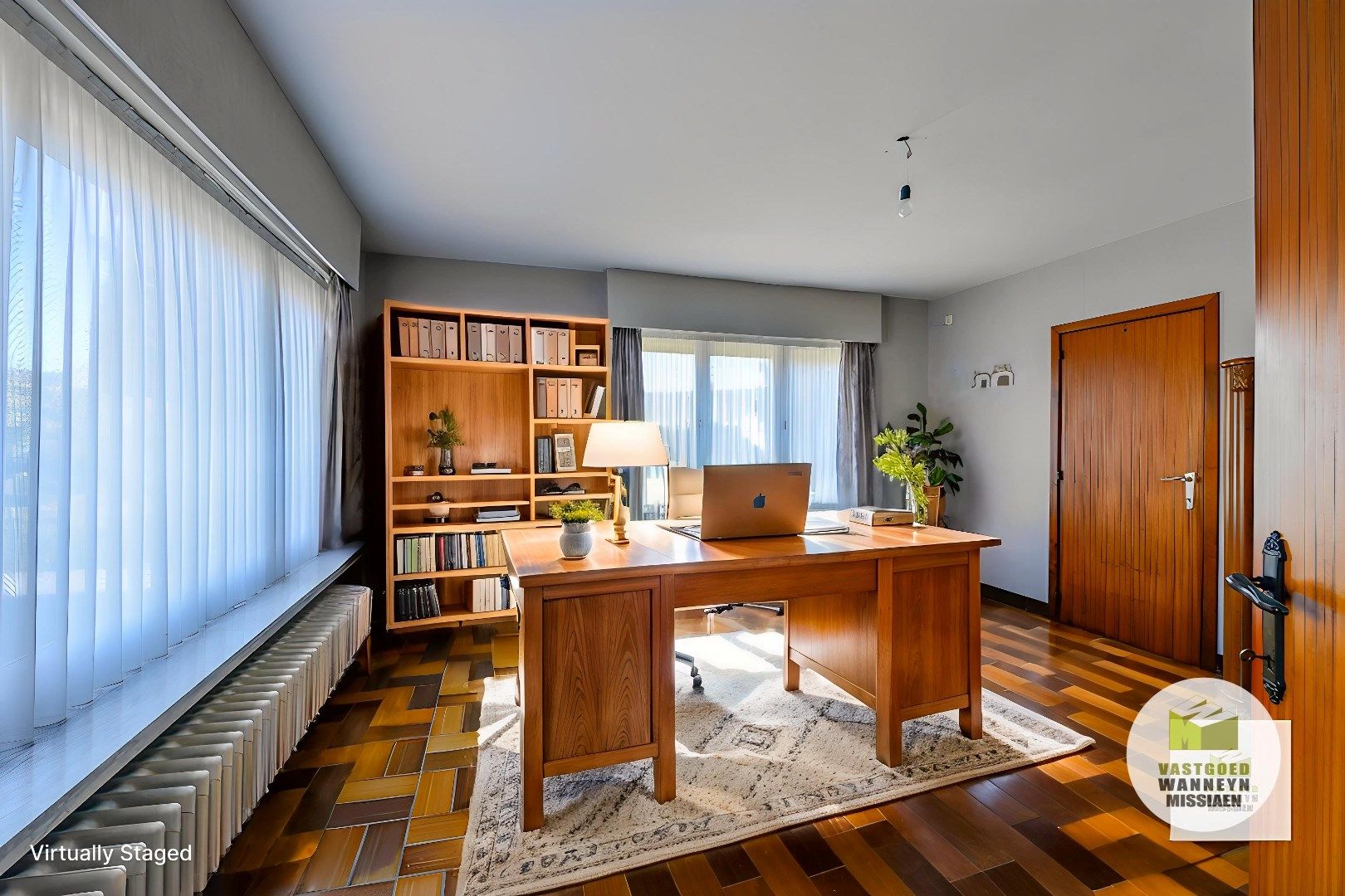 Statige villa met 3 slaapkamers en praktijkruimte met opslagplaats/atelier van 114 m2  foto 4