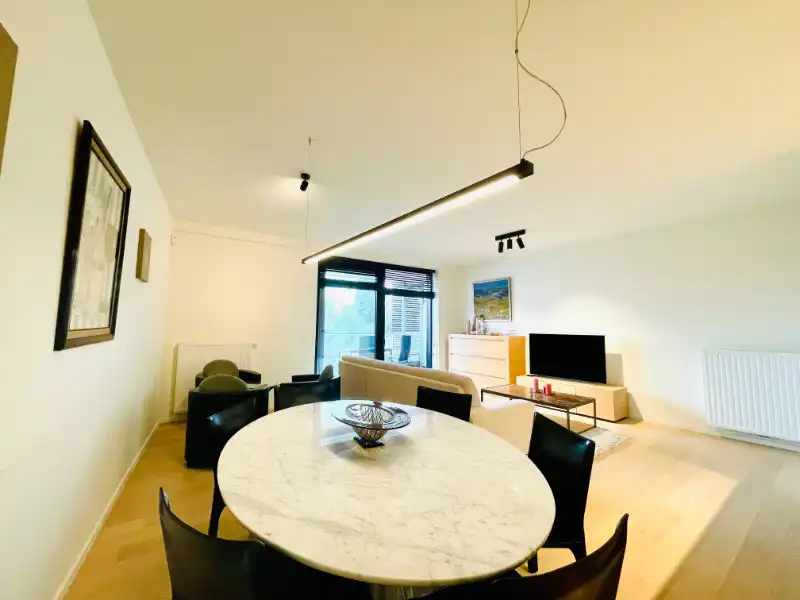 Volledig uitgerust en bemeubeld twee slaapkamer appartement in het hartje van Deinze foto 6