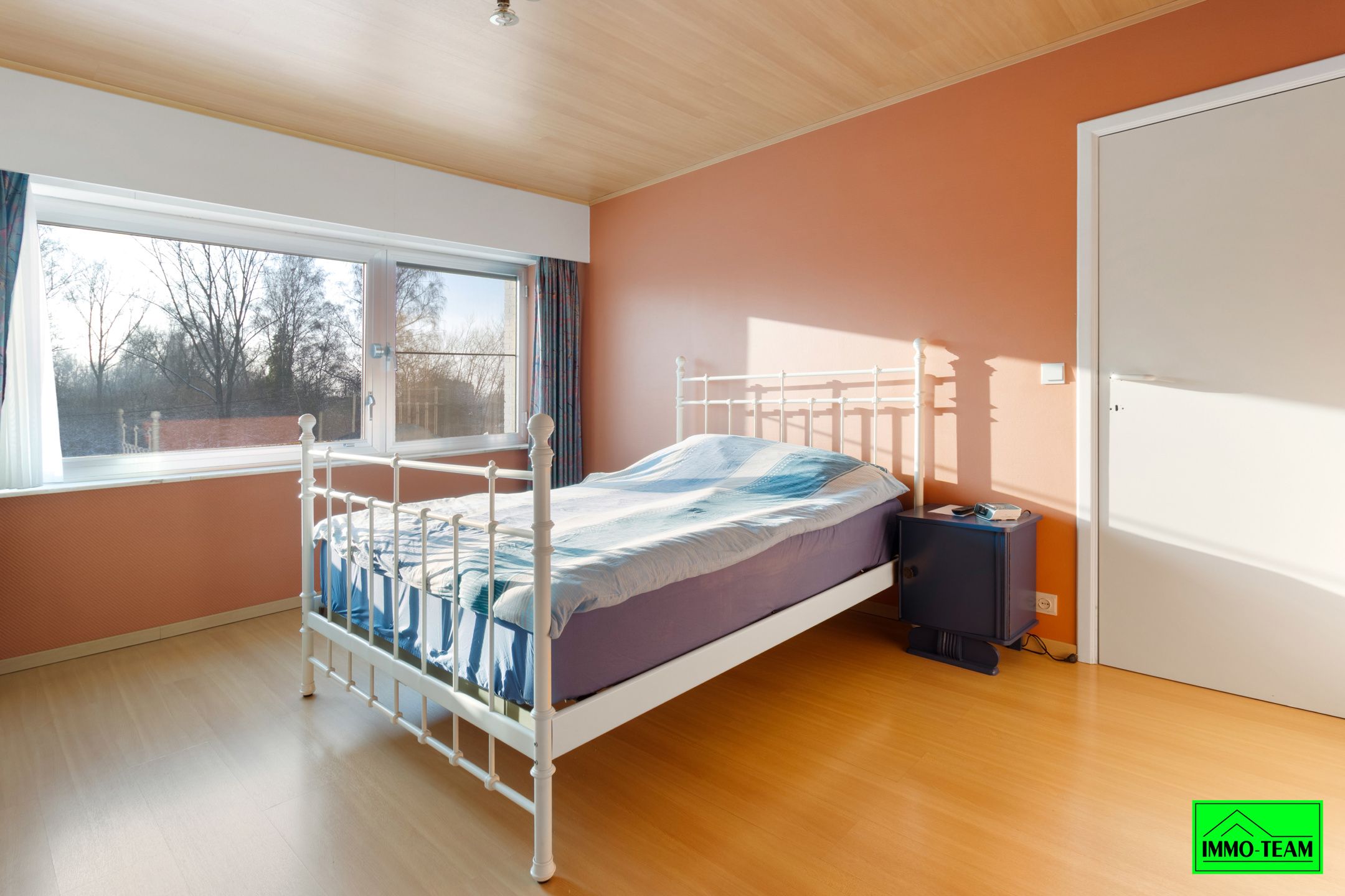 Ruime 2-gevelwoning met garage, tuin en 3 slaapkamers foto 18