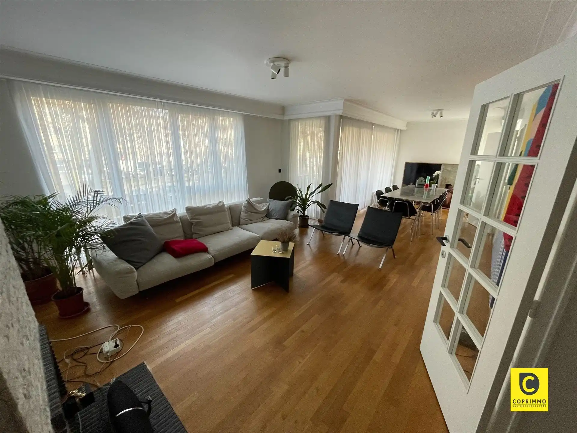 Instapklaar 3 slaapkamer appartement met zonnig terras, kelder en fietsenberging foto 46