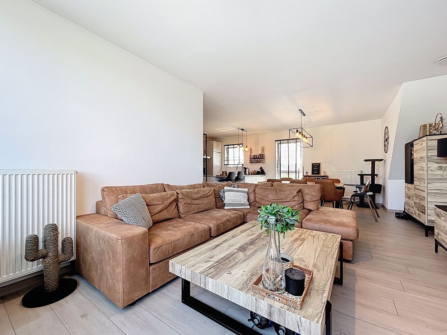 Penthouse te koop in Lint.  Modern wonen met een vleugje rust in de Zuidrand van Antwerpen! foto 16