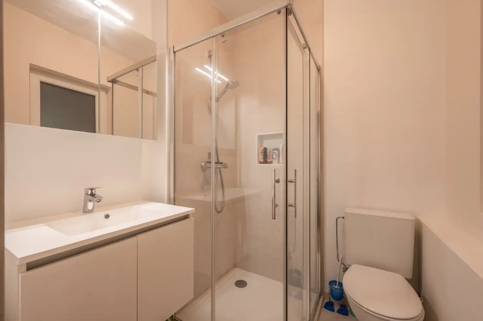 Instapklaar appartement met 2 slaapkamers nabij strand en de Lippenslaan. foto 10