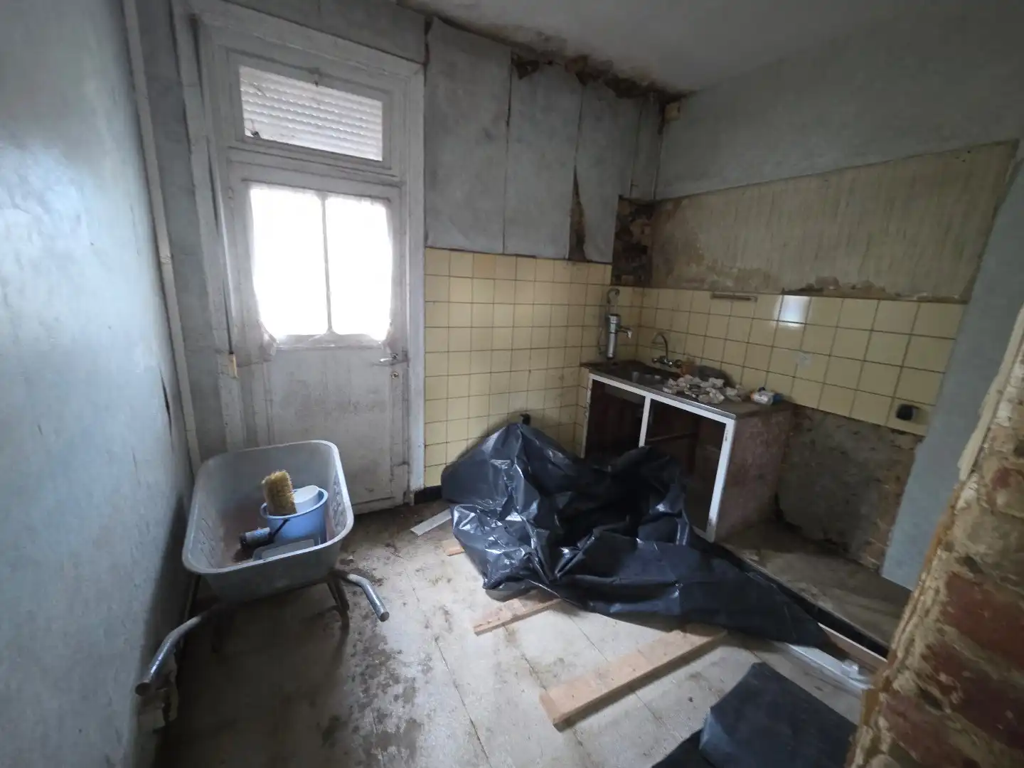 Verder af te werken woning op 890m²!! foto 8