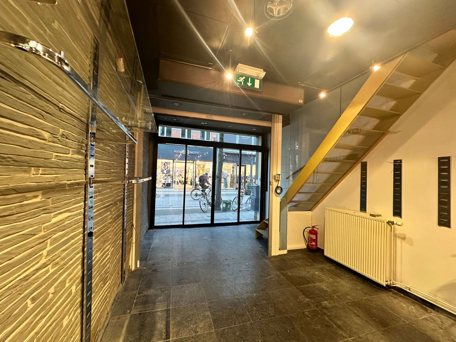 Winkel + woonst op een toplocatie in Turnhout foto 4