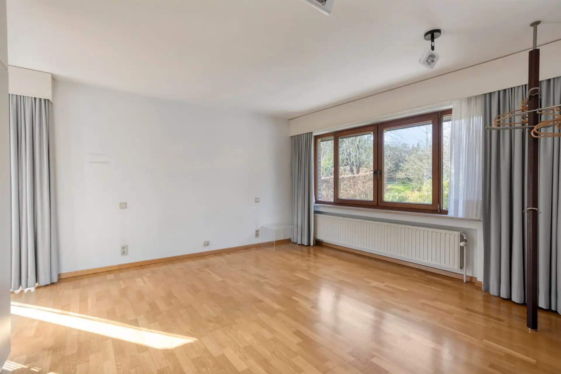 Prachtige en ruime villa in Arboretum wijk foto 21