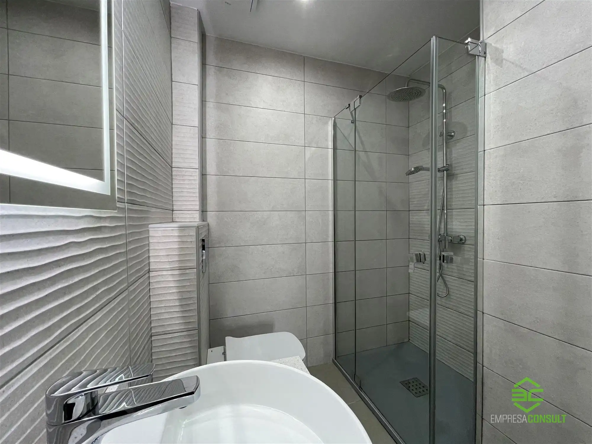 Ruim gelijkvloers appartement met terras, 3 slpk en 2 bdkmrs in Tenerife foto 13