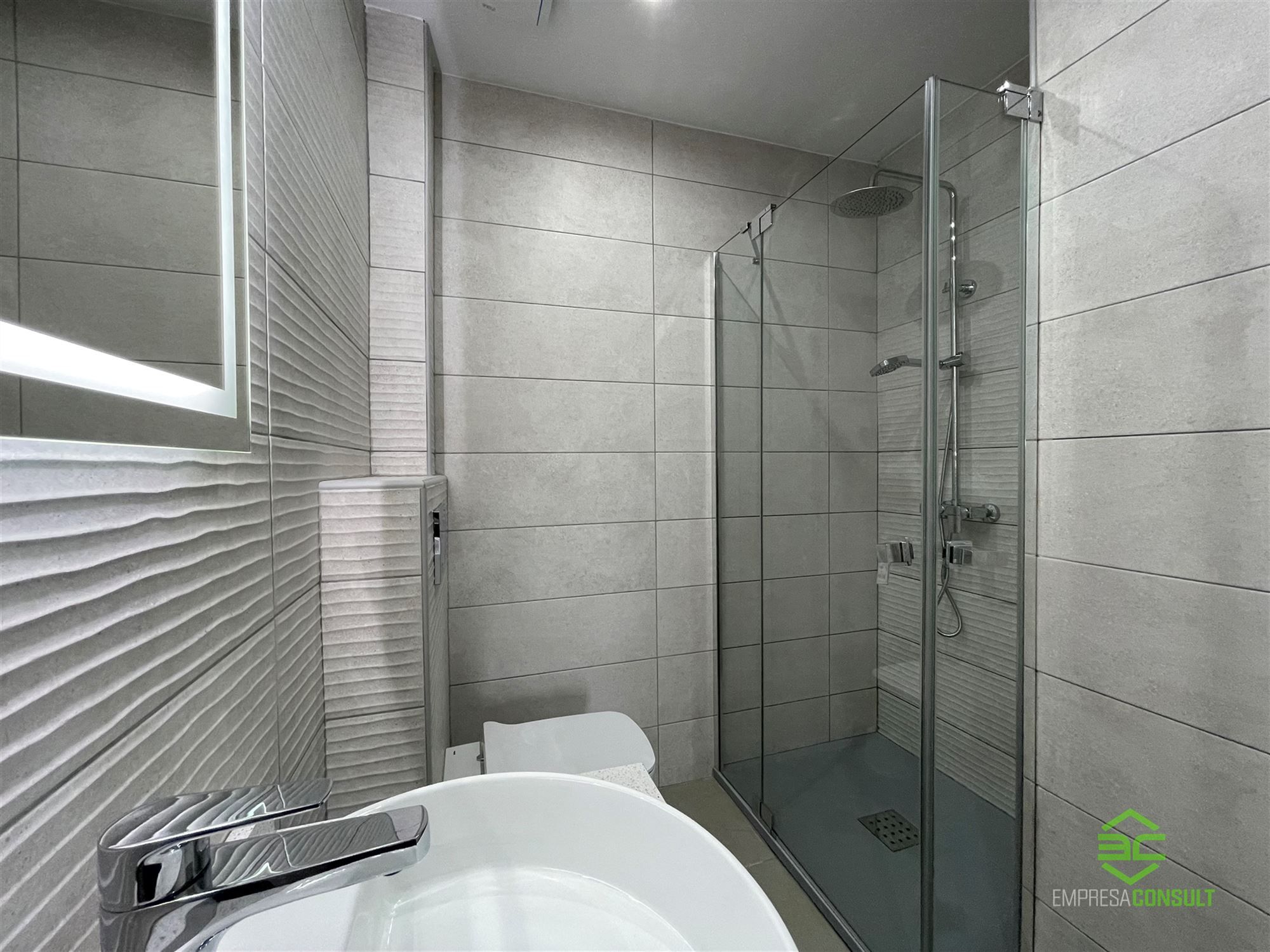 Ruim gelijkvloers appartement met terras, 3 slpk en 2 bdkmrs in Tenerife foto 13