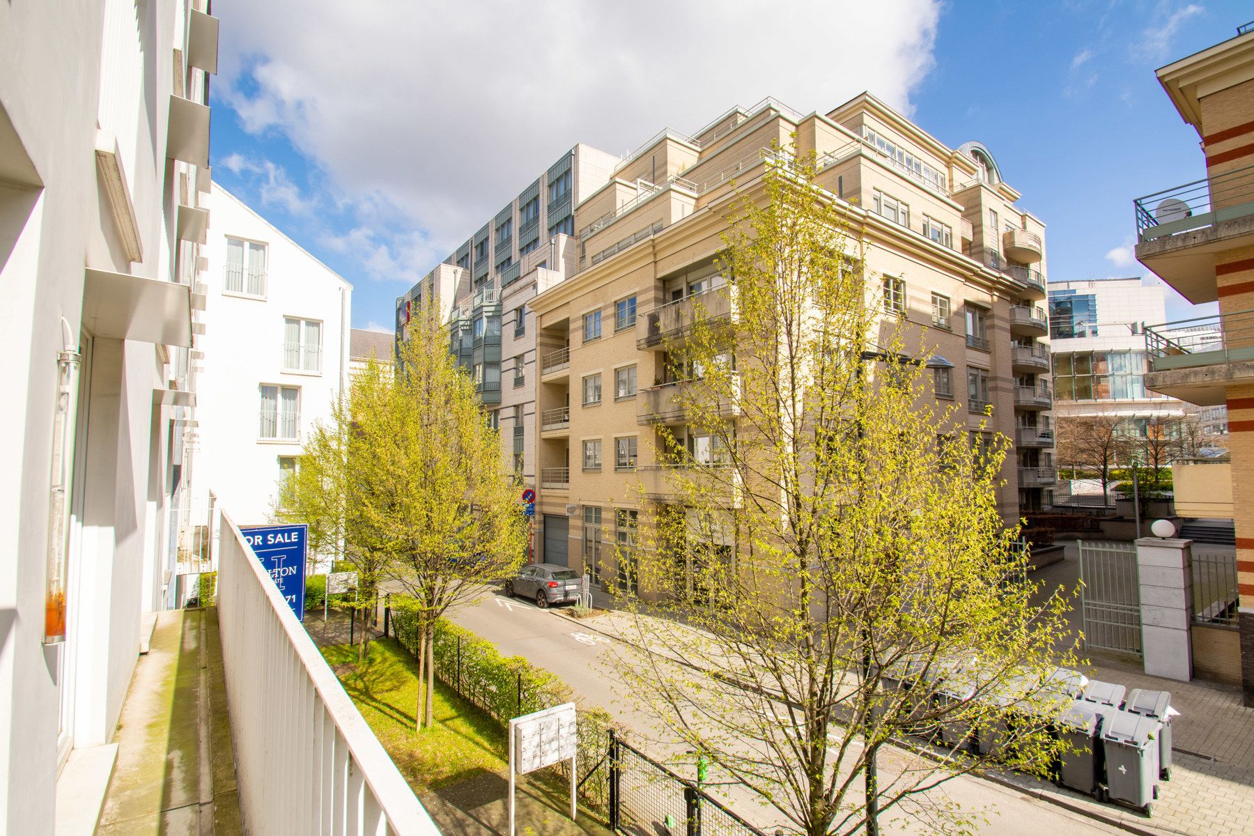Prachtig gemeubeld appartement - 1 Kamer + Terras foto {{pictureIndex}}