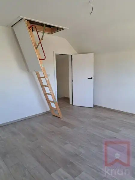 Gerenoveerde woning 2 slpks! foto 12