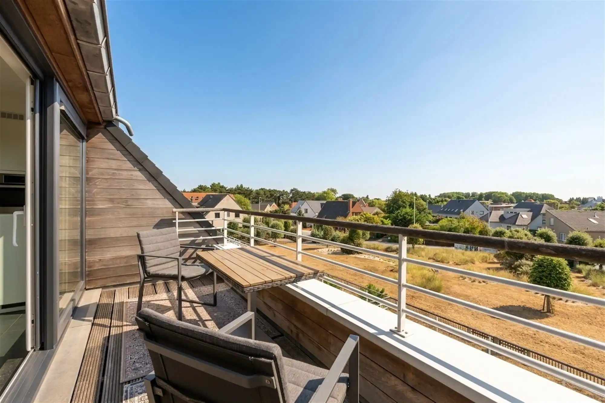 Ruim duplexappartement vlak bij zee foto 4