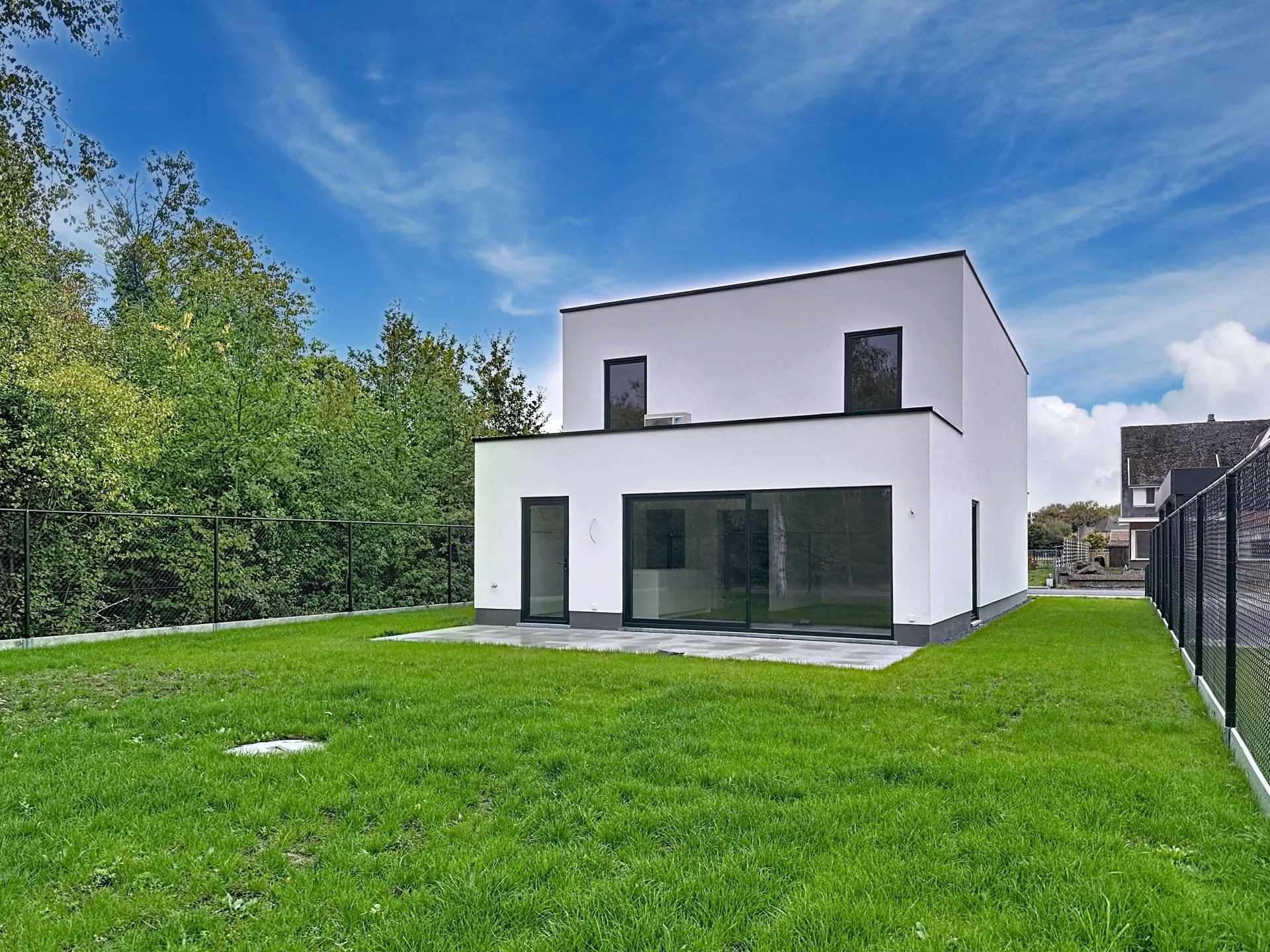 Moderne BEN-woning met 3 slaapkamers en een inpandige garage op een mooi perceel. foto 24