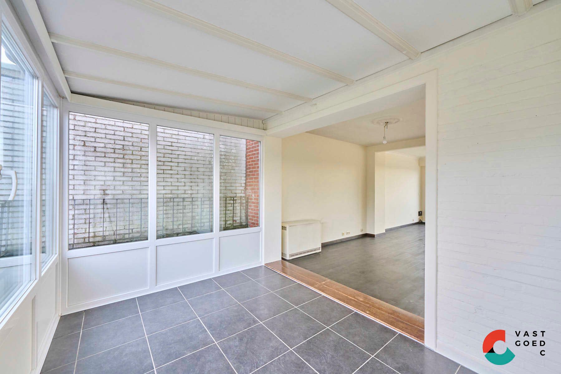 Prachtig dakappartement in Genk met ruim zonneterras foto 8