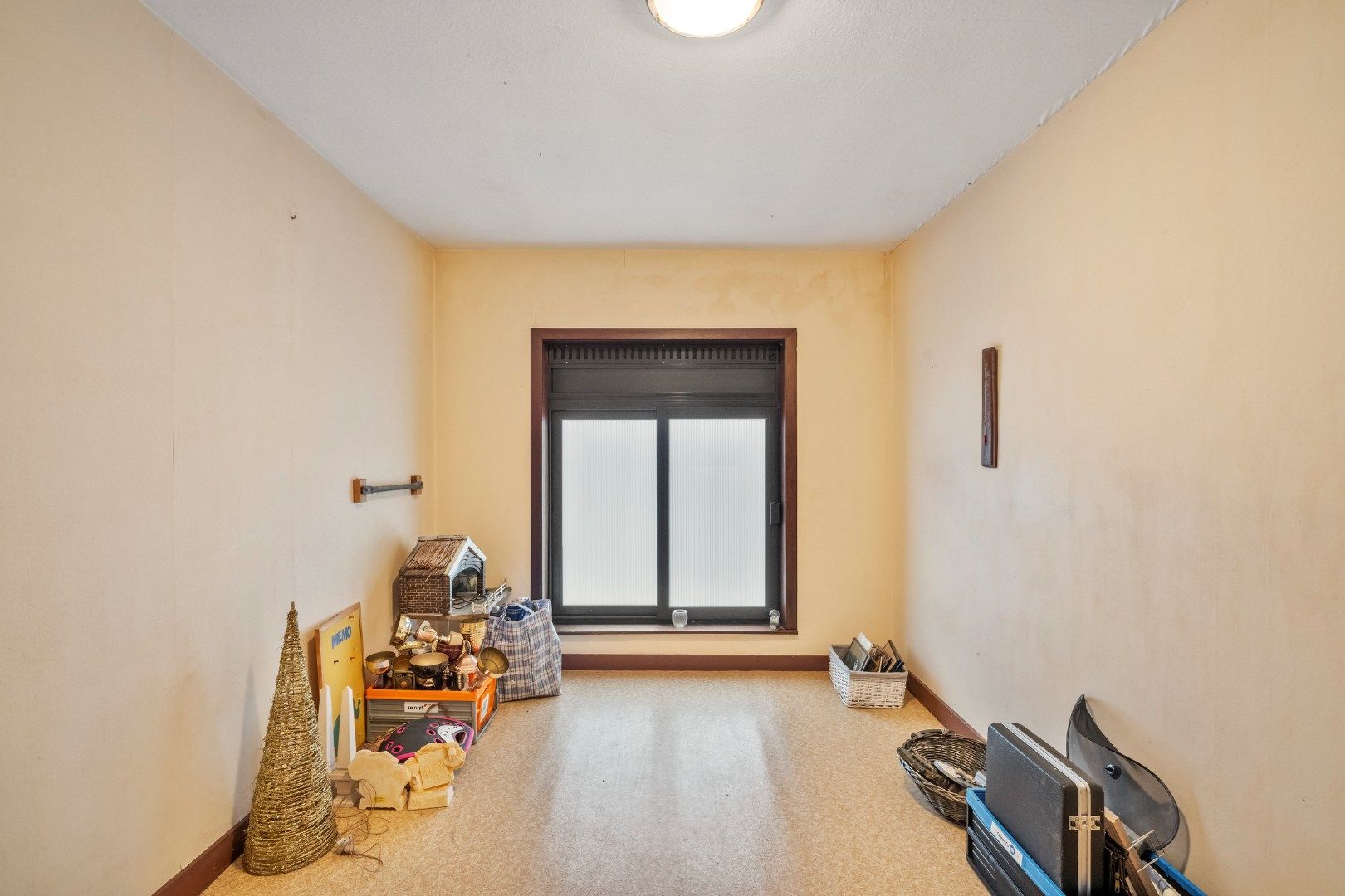 TE RENOVEREN WONING OP EEN PERCEEL VAN 559M² MET BOORDEVOL POTENTIEEL foto 12