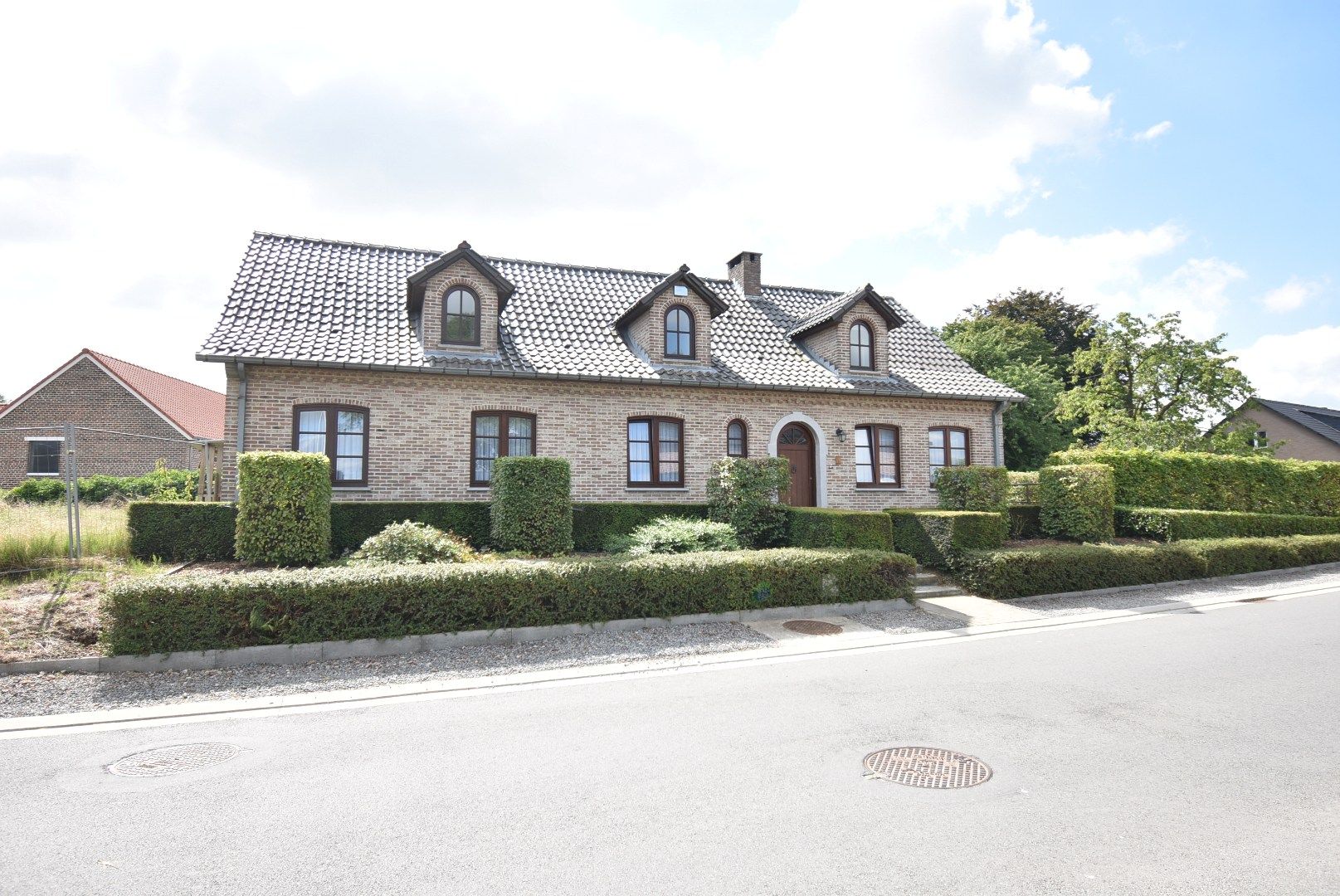 Knappe woning in open bebouwing met 4 slaapkamers te Schalkhoven foto 5