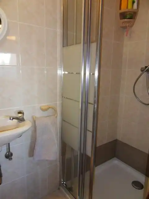 Villa-Landhuis met 4 slpkrs, bureel, 2 garages op 12 are foto 35