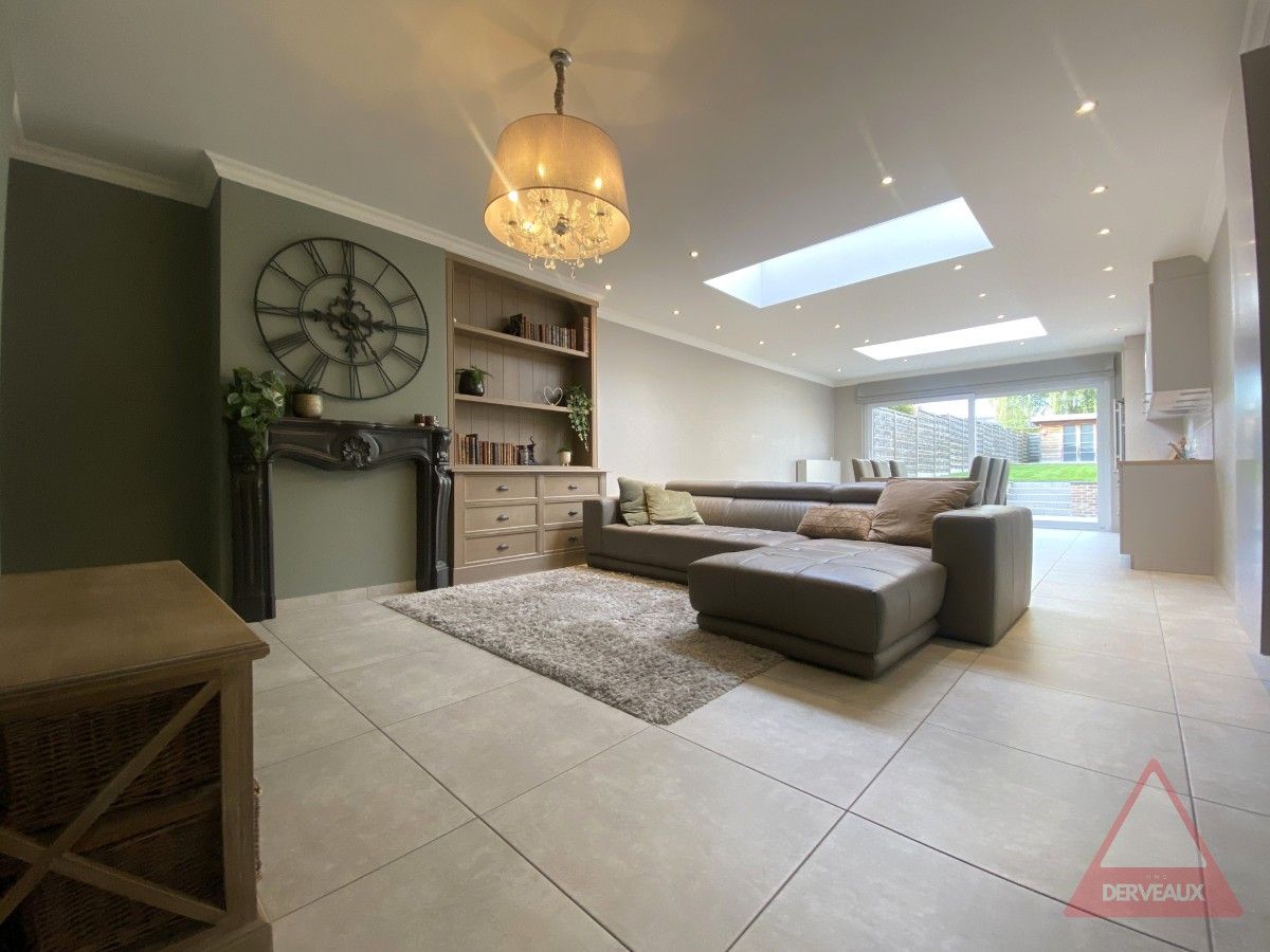 Moorslede – Instapklare en volledig gerenoveerde woning met tuin foto 3