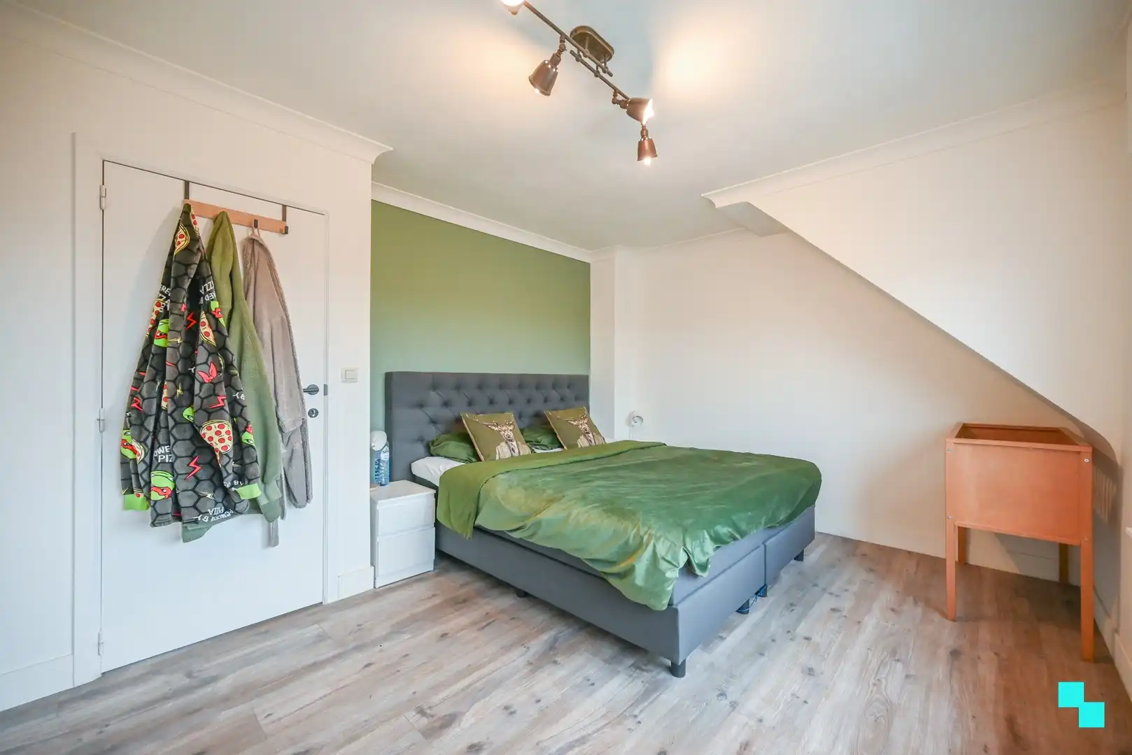 Bel-etagewoning nabij het centrum van Waregem! foto 11